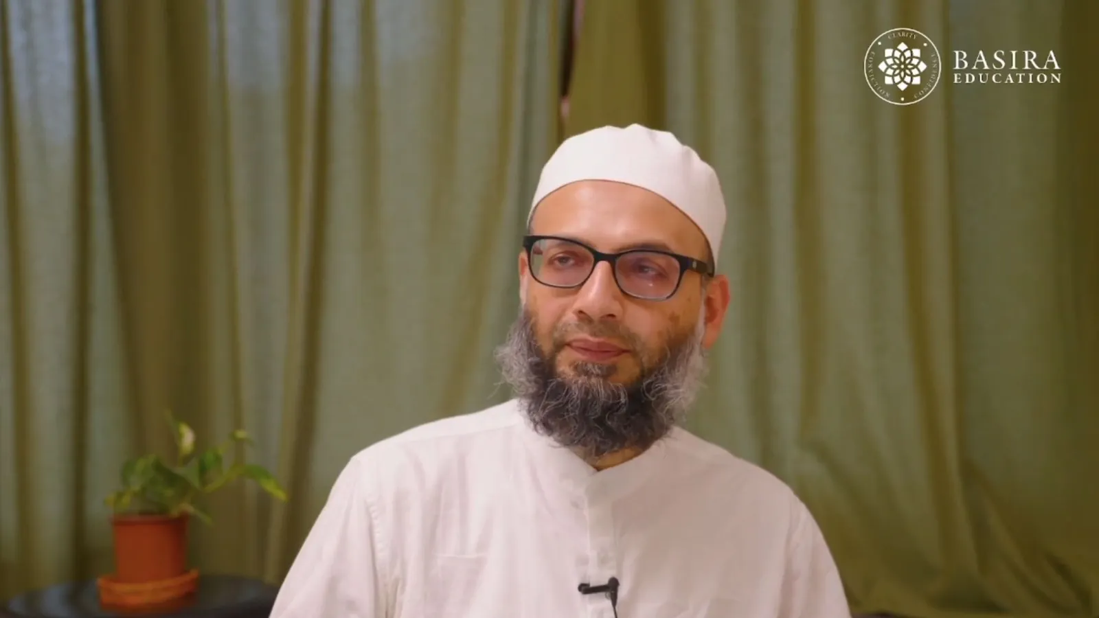 Hamza Karamali, live